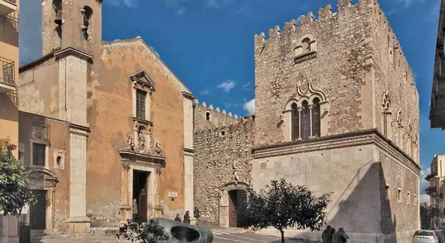 Mikittos, Забронировать Отель Таормина Побережье Таормины, рядом с Пляж Списоне