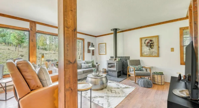 Ruidoso Rental w/ Private Hot Tub: Walk to Midtown, Забронировать Дом для отпуска Руидозо Нью-Мексико