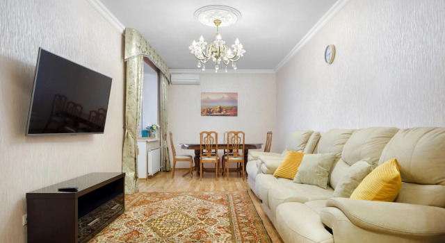 Apartments on Kirova street 33