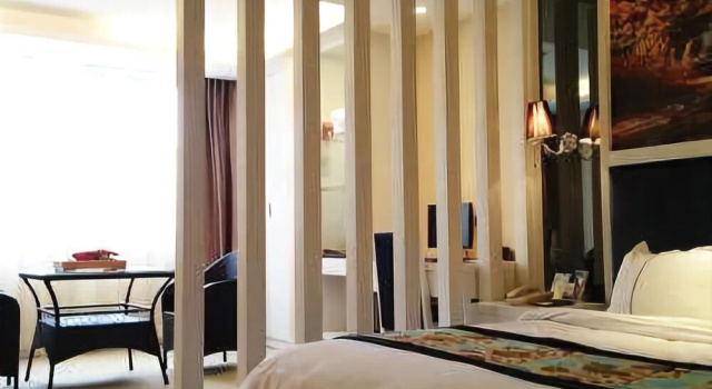 Crown Bussiness Hotel, Забронировать Отель Чжумадянь Хэнань