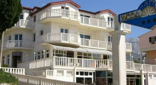 Hotel Villa Zarko, 予約 ホテル Kastel Luksic Kastela