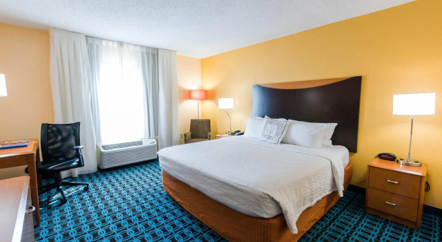 Двухместный номер Standard Fairfield by Marriott Chesapeake