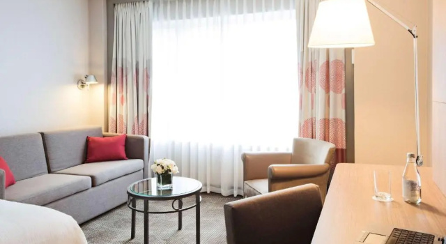 Двухместный номер Superior Novotel Montreal Center