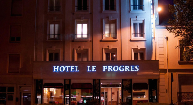 Hotel Le Progres, Varaa Hotelli Angers Maine-et-Loire