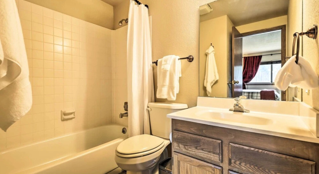 Апартаменты Cozy Ski Chalet < 3 Mi to Winter Park Resort!