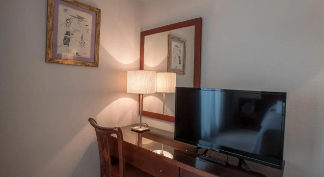 Трёхместный номер Standard Hotel Torremar - Mares