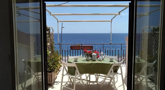 CentroCittà Beach, Book Hotel Roccalumera Sicilien
