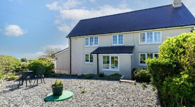 Windy Ridge Cottage - 5 Bedroom Holiday Home - Oxwich, Забронировать Дом для отпуска Отели Гламорган с парковкой, Парковка