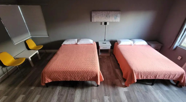 Люкс Deluxe Travel Inn Fort Pierce
