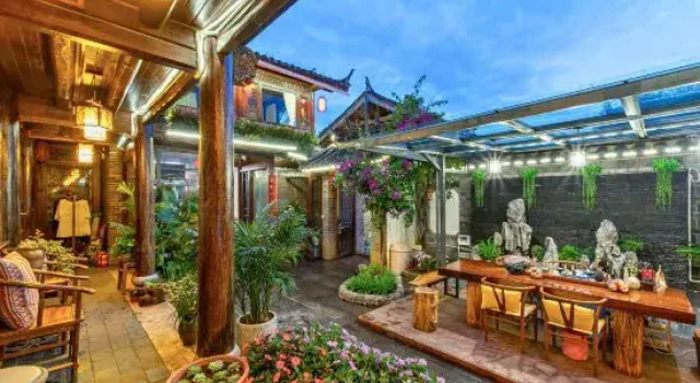 Yunqi Yayuan · Rizhao Jinshan Scenic Homestay, Забронировать Отель Отели Лицзян с парковкой, Парковка