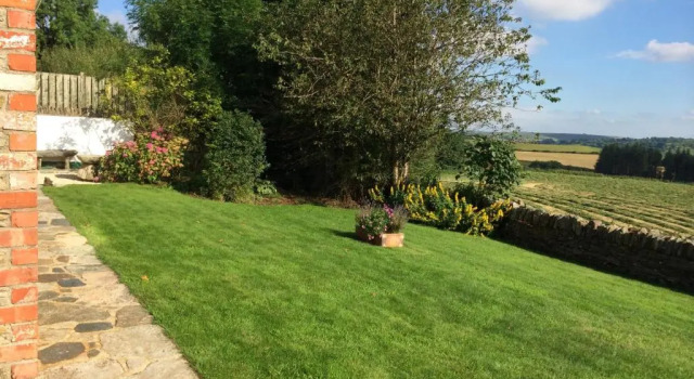 Коттедж с 2 комнатами The Bothy Self Catering Accommodation