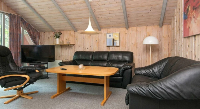 Bright Holiday Home in Jutland near Lake, Rezerwuj Hotel Ansager Syddanmark