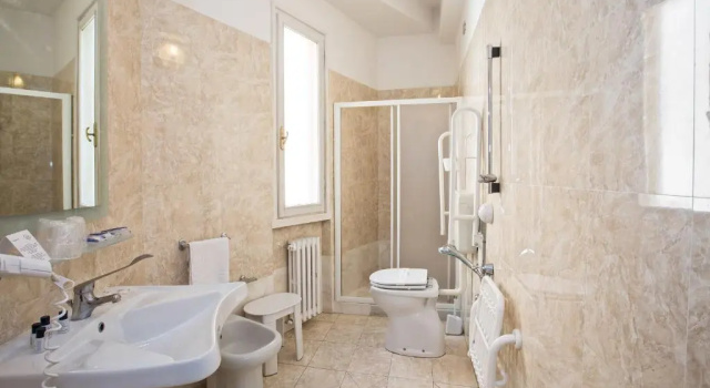 Четырёхместный номер Standard Hotel Minerva