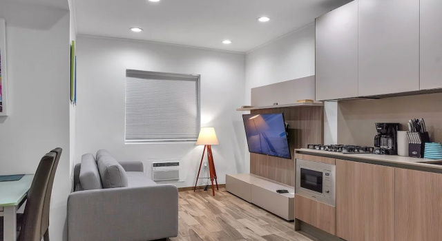 Апартаменты Deco South Of Fifth Beach Access