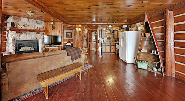 Grand Pines Cabin Number 2, Đặt Nhà nghỉ dưỡng Cable 