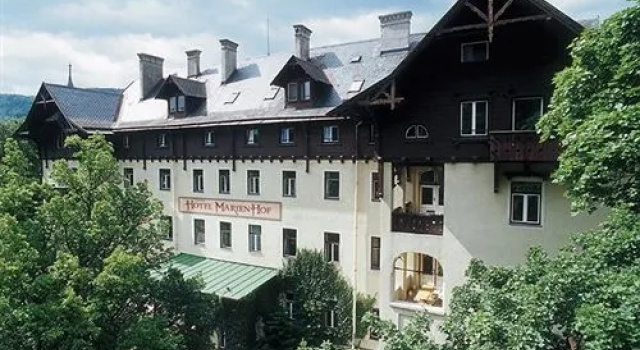Hotel Marienhof, Забронировать Отель Райхенау-ан-дер-Ракс Нойнкирхен