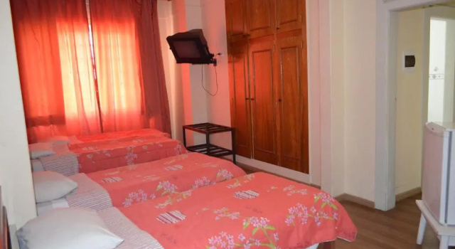 Трёхместный номер Standard Lux Hotel