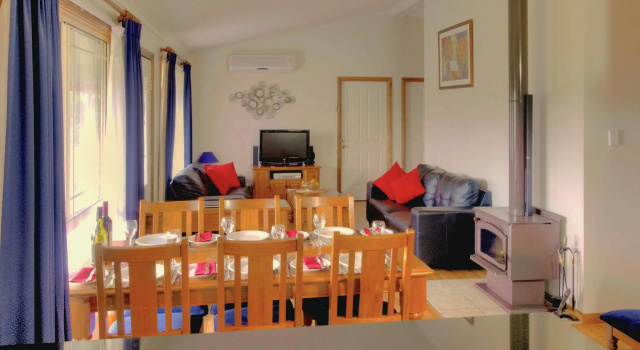 Cottages on Lovedale, Забронировать Отель Бизнес-отели Лавдейл, 4* 5*