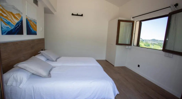 Трёхместный номер Standard с балконом Agroturismo Basitegi