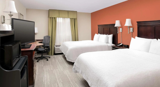 Четырёхместный номер Standard Hampton Inn Lenoir City