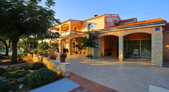 Apartments Nikaia, Забронировать Апартаменты/квартира Вир Zadar Islands