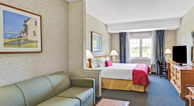 Двухместный люкс Ramada by Wyndham Saco/Old Orchard Beach Area
