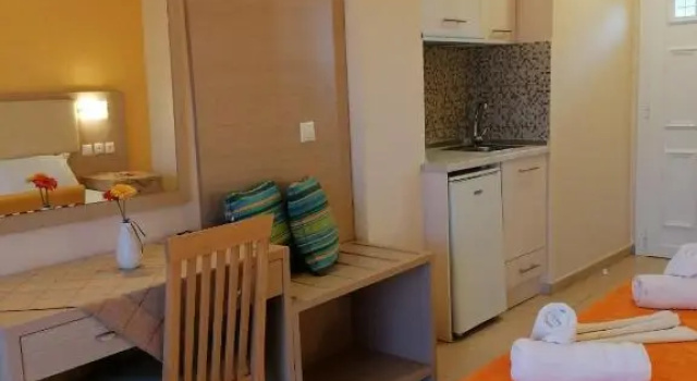 Студия Decauville Hotel
