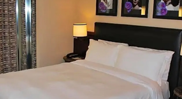 Номер Deluxe Washington Square Hotel