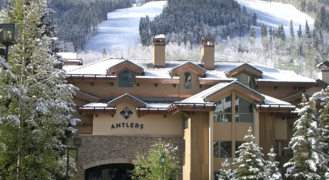 Centrally Located 3 Br In Lionshead Village W Pool, Walk To Lift!, Забронировать Апартаменты/квартира Вейл Roosevelt National Forest, рядом с Vail Recreation Path