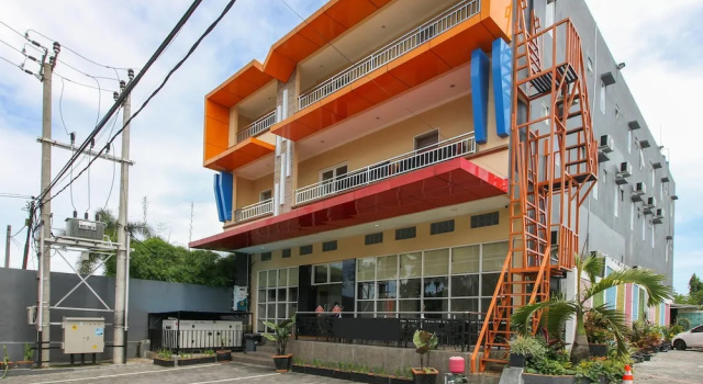 Airy Mapanget AA Maramis Manado, Prenota Hotel Manado North Sulawesi