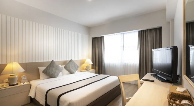 Люкс с 2 комнатами с балконом Classic Kameo Hotel and Serviced Apartments, Sriracha