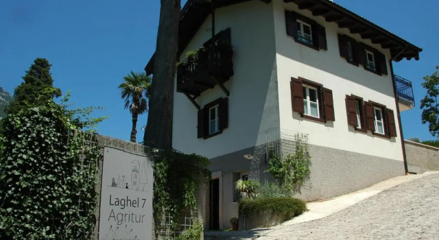 Laghel7 Agritur, Забронировать Отель Отели Alto Garda e Ledro с парковкой, Парковка