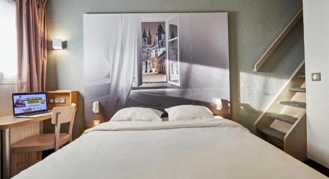 Четырёхместный номер B&B HOTEL CAEN Sud