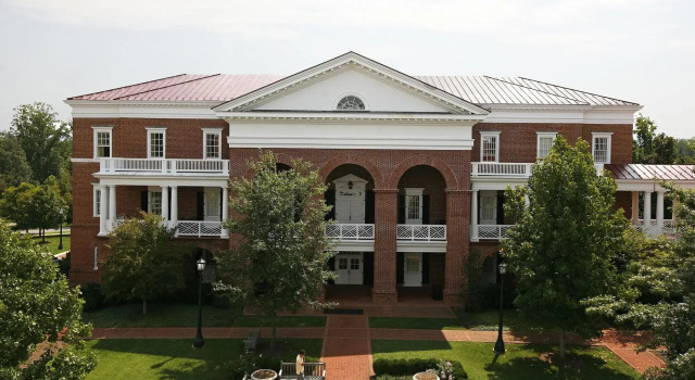 University of Virginia Inn at Darden, Rezerwuj Hotel Afton Wirginia