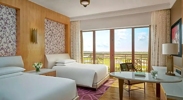 Номер Classic с видом на поле для гольфа InterContinental Grand Ho Tram