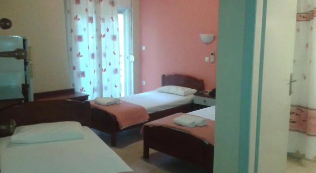 Трёхместный номер Standard Hotel Isidora