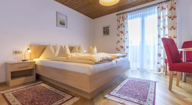 Haus Roswitha, Забронировать Отель Отели Salzburger Sportwelt с парковкой, Парковка