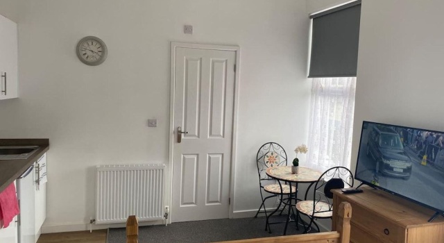 Charming 1-bed Studio in Coventry, Varaa Huoneisto Coventry West Midlands