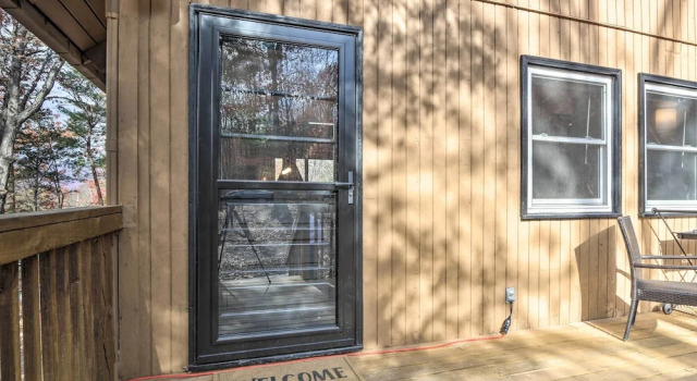 Fireside Lodge: A-frame in Bryce Resort w/ Decks