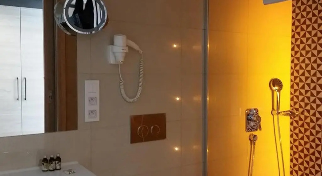 Апартаменты Deluxe Bristol Aparthotel