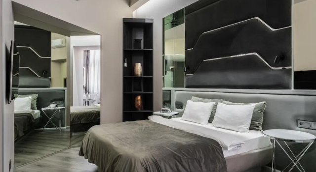 Апартаменты с балконом Апартаменты KievApts, ул. Софиевская, 18
