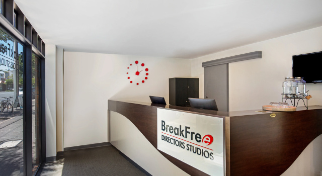 BreakFree Directors Studios, Забронировать Отель Отели Аделаиды с парковкой, Парковка