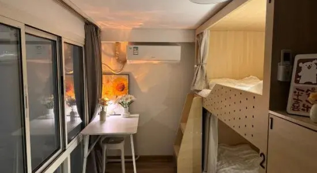 Кровать в общем номере (женский номер) Sunflower All-Female Youth Hostel