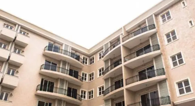 Amara Suites Bankole Oki, Забронировать Отель Отели Лагоса с бассейном, рядом с Ikoyi Golf Course, Бассейн