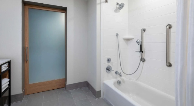 Четырёхместный номер Standard Hilton Garden Inn Longmont