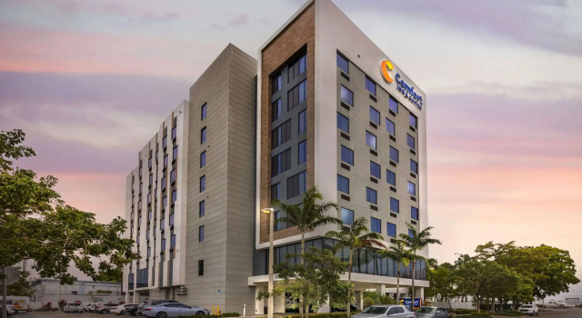 Comfort Inn & Suites Miami International Airport, Rezervați Hotel Miami Springs Miami