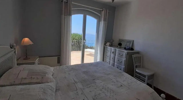 Maison Rayol-Canadel-sur-Mer, 5 pièces, 9 personnes - FR-1-308-142, Забронировать Отель Отели Mimosa Road с парковкой, Парковка