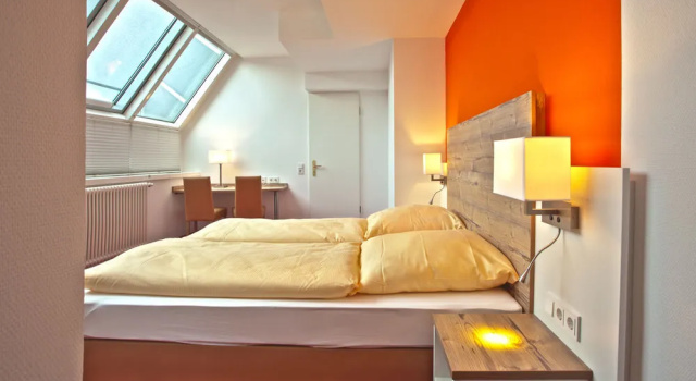 Sternplatz Hotel, Забронировать Отель Отели Эинген с завтраком, Завтраки