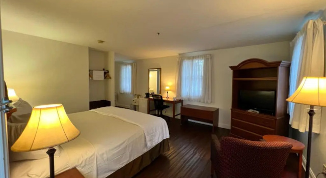 Номер Standard Inn at Cemetery Hill