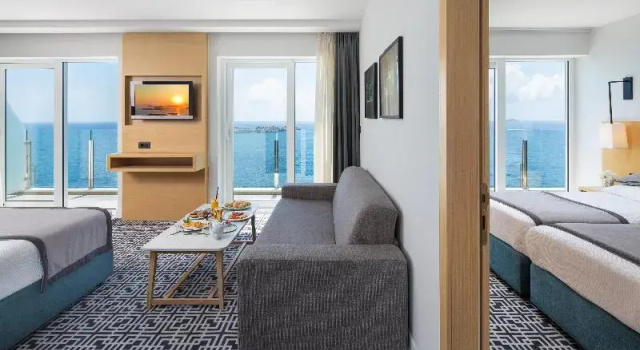Номер Standard с балконом Royal Neptun Hotel